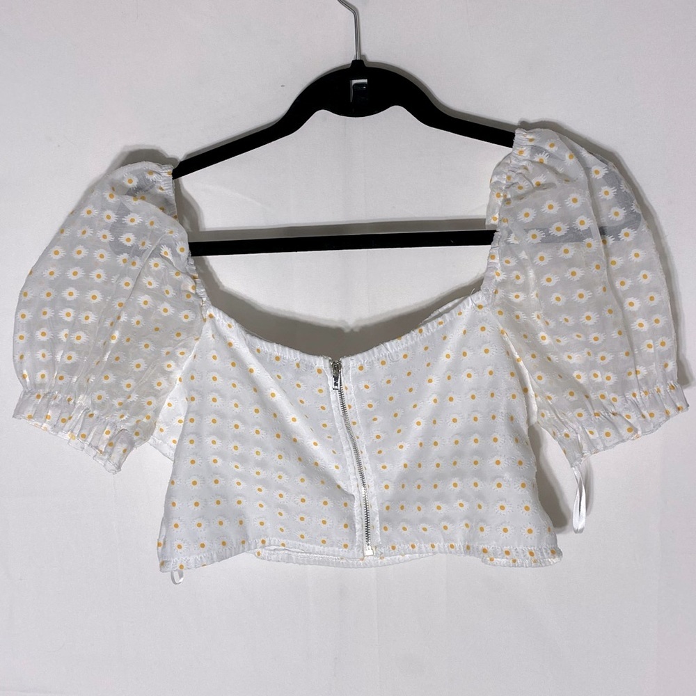5/$25 SHEIN White Daisy Print Puff Sleeve Smocked Cropped Blouse L - Picture 15 of 16